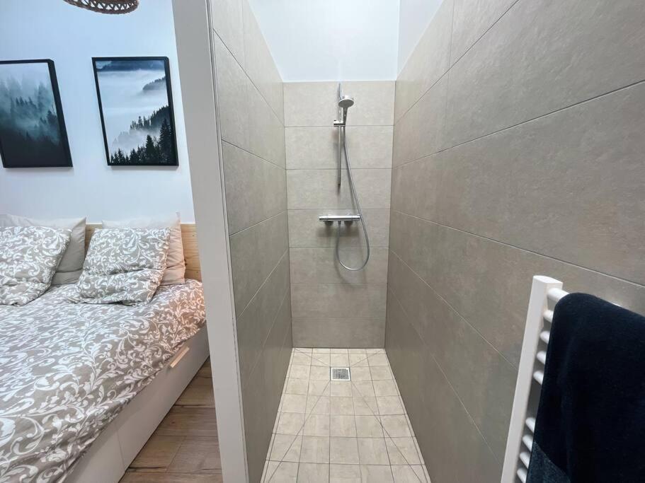 דירות מונבריסון La Terrasse Etoilee מראה חיצוני תמונה